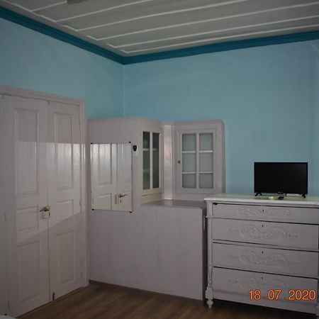 The Central House! Raches  외부 사진